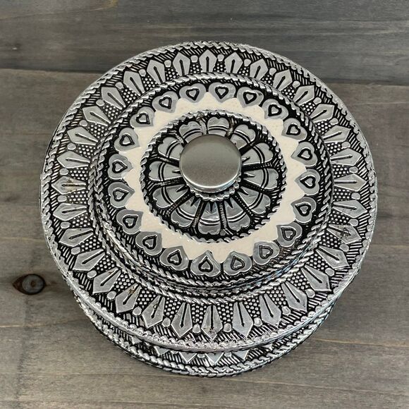 Vintage Style Round Filigree Silver Tone Mini Storage Gift Trinket Box - Picture 2 of 9